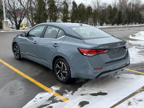 2025 Nissan Sentra SV