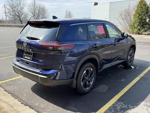 2025 Nissan Rogue SV