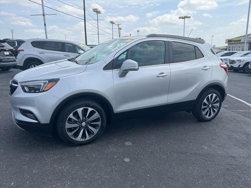 Photo 4 of 26 of 2020 Buick Encore Essence