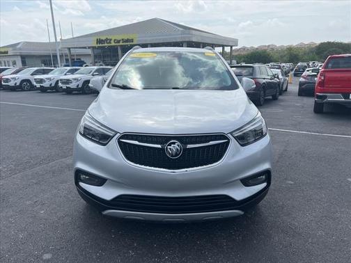 Photo 2 of 26 of 2020 Buick Encore Essence