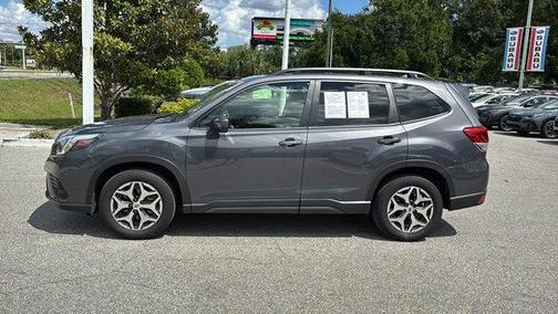 2023 Subaru Forester Premium