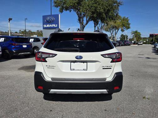 2025 Subaru Outback Touring XT