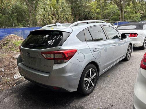 2019 Subaru Impreza 2.0i Premium