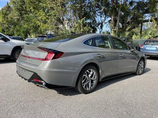 2022 Hyundai SONATA SEL