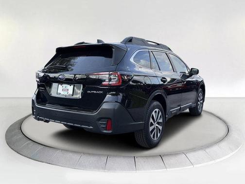 2021 Subaru Outback Base