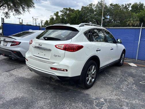2017 INFINITI QX50 Base