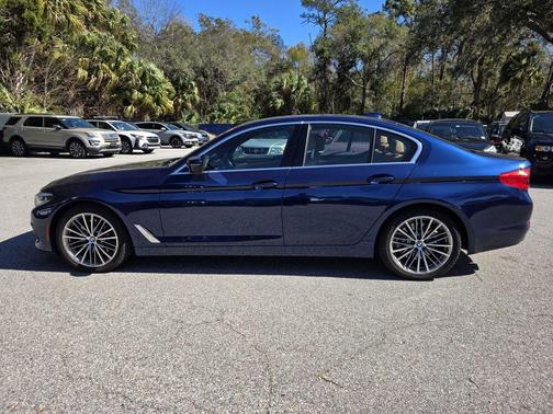 2020 BMW 540 540i
