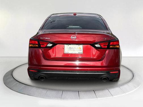 2021 Nissan Altima SR FWD
