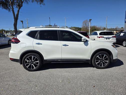 2020 Nissan Rogue SL