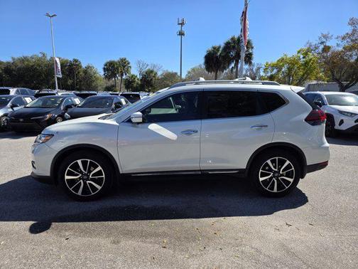 2020 Nissan Rogue SL