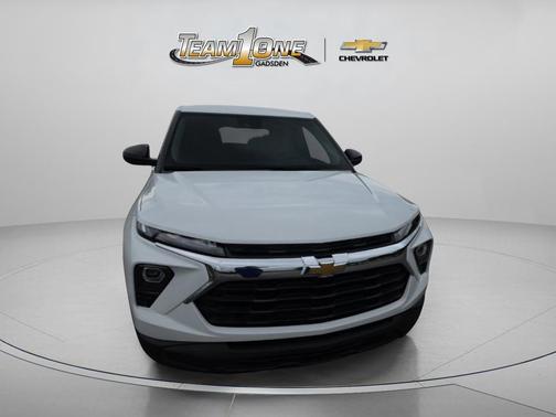 Summit White 2026 Chevrolet Trailblazer LS
