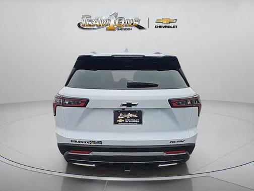 Polar White 2026 Chevrolet Equinox FWD ACTIV