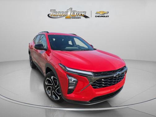 Red 2026 Chevrolet Trax 2RS