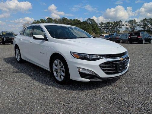 Summit White 2025 Chevrolet Malibu LT
