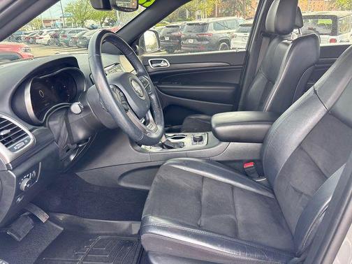 2022 Jeep Grand Cherokee Laredo