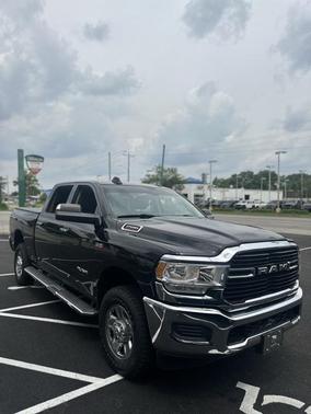 2019 RAM 2500 Big Horn Crew Cab 4x4 6'4' Box