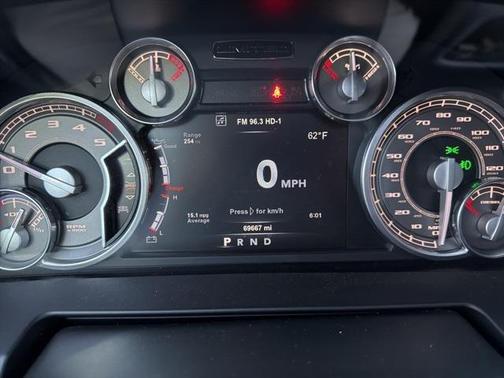 2017 RAM 1500 Limited Crew Cab 4x4 5'7' Box