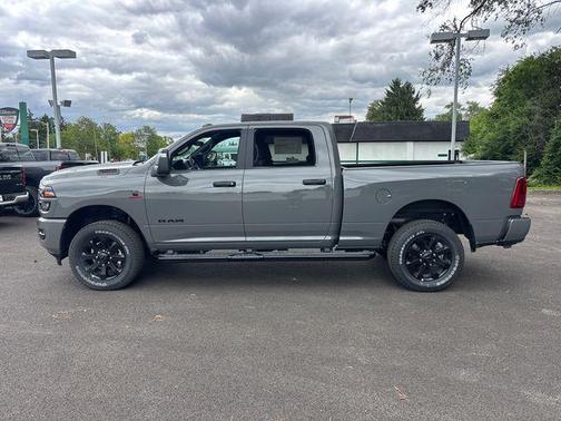 Ceramic Gray Clearcoat 2026 RAM 2500 Big Horn Crew Cab 4x4 6'4' Box