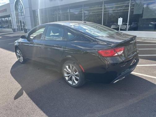 2016 Chrysler 200 S