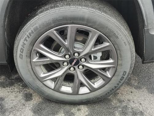 2022 GMC Acadia AWD AT4