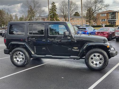 2013 Jeep Wrangler Unlimited Sahara