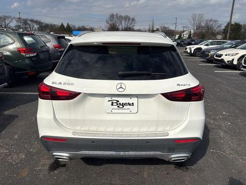 White 2024 Mercedes-Benz GLA 250 4MATIC