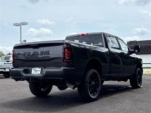 2025 RAM 2500 Big Horn Crew Cab 4x4 6'4' Box