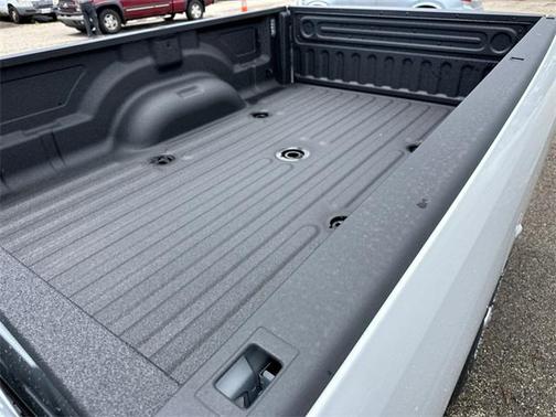 2024 RAM 2500 Tradesman Crew Cab 4x4 8' Box