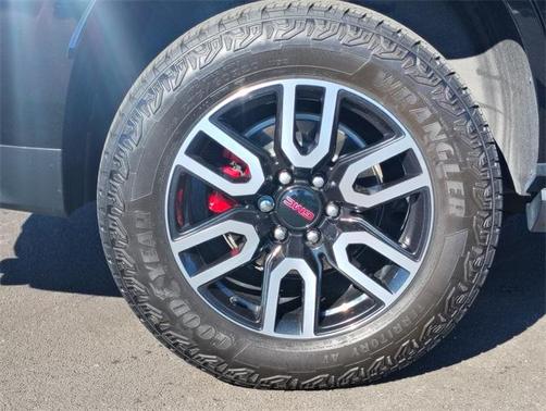 2023 GMC Yukon 4WD AT4