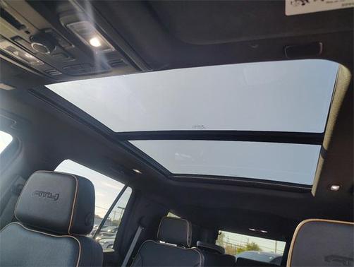 2023 GMC Yukon 4WD AT4