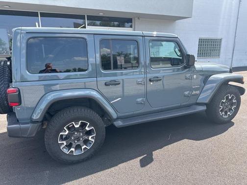 2024 Jeep Wrangler 4-Door Sahara 4x4