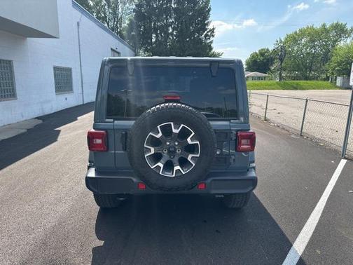 2024 Jeep Wrangler 4-Door Sahara 4x4