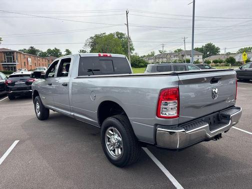 Billet Silver Metallic Clearcoat 2022 RAM 2500 Tradesman Crew Cab 4x4 8' Box