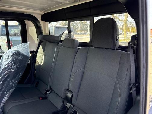2025 Jeep Gladiator Nighthawk