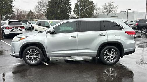 2017 Toyota Highlander LE