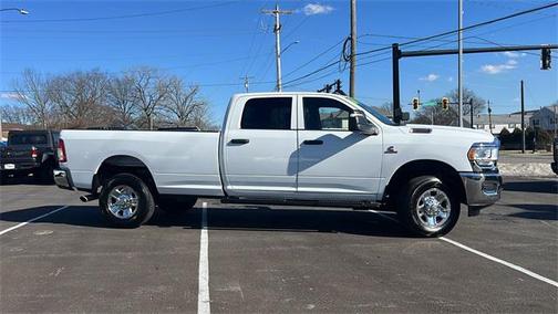 2024 RAM 2500 Tradesman Crew Cab 4x4 8' Box