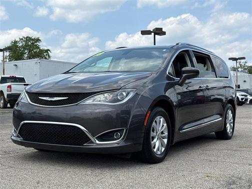 2018 Chrysler Pacifica Touring-L