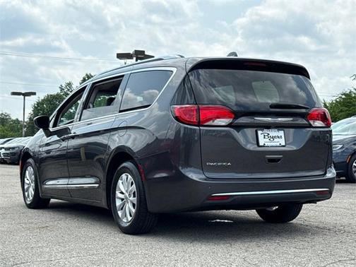 2018 Chrysler Pacifica Touring-L