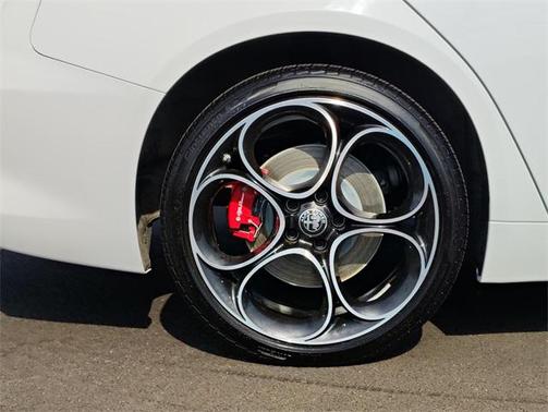 2024 Alfa Romeo Giulia Veloce AWD