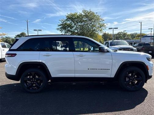 2025 Jeep Grand Cherokee Altitude