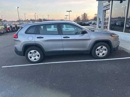 2014 Jeep Cherokee Sport