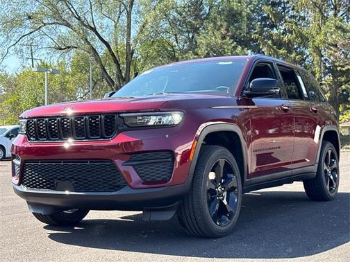 2025 Jeep Grand Cherokee Altitude