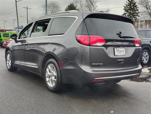 2020 Chrysler Pacifica Touring-L Plus