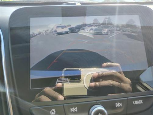 2021 Chevrolet Malibu FWD LT