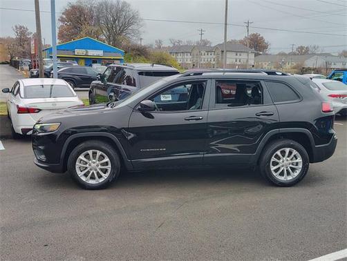 2022 Jeep Cherokee Latitude Lux