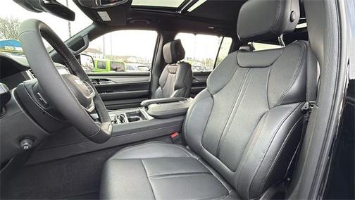 2026 Jeep Grand Wagoneer L Limited Reserve 4x4