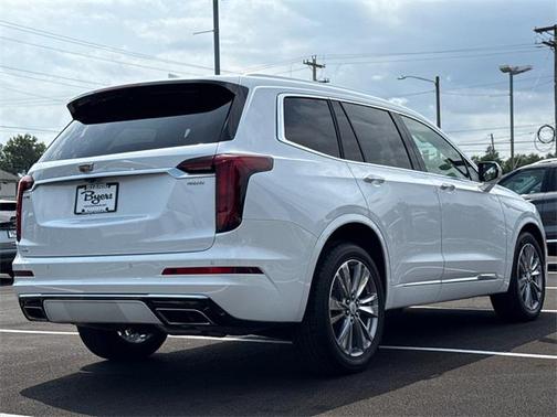 2023 Cadillac XT6 Premium Luxury AWD