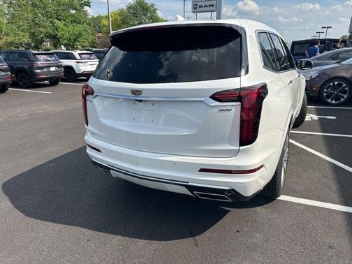 2023 Cadillac XT6 Premium Luxury AWD