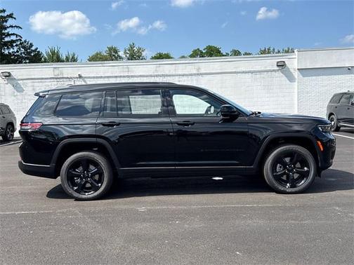 2025 Jeep Grand Cherokee L Altitude