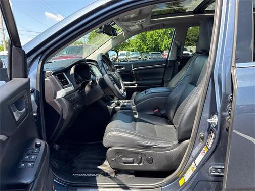 2016 Toyota Highlander Limited Platinum